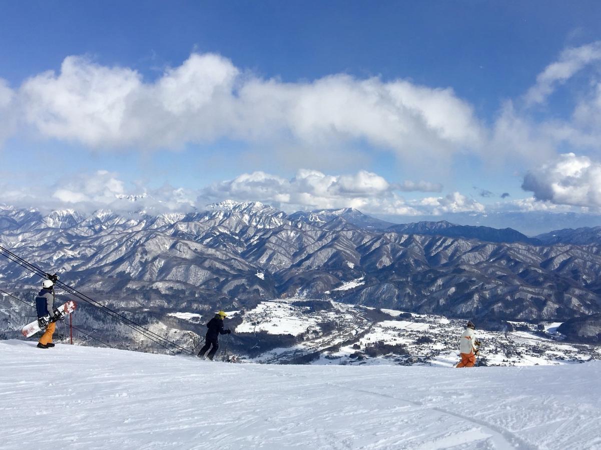 Hakuba Landmark Iwatake Lodge Экстерьер фото