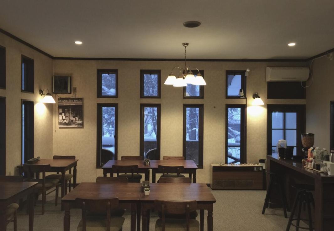 Hakuba Landmark Iwatake Lodge Экстерьер фото