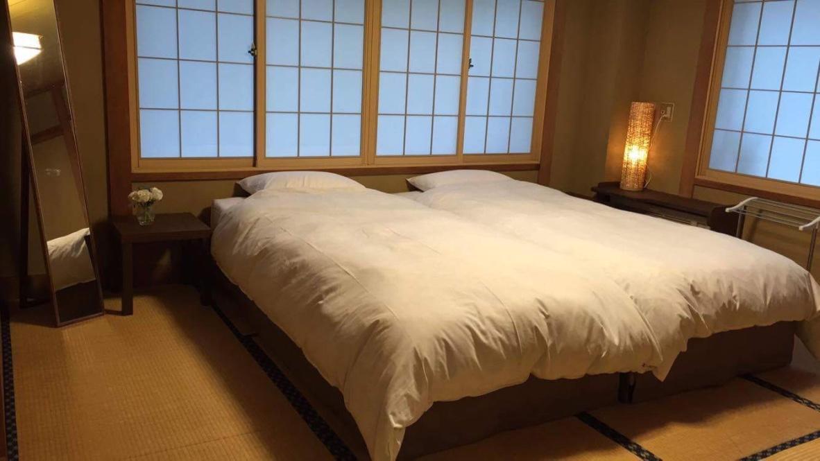 Hakuba Landmark Iwatake Lodge Экстерьер фото