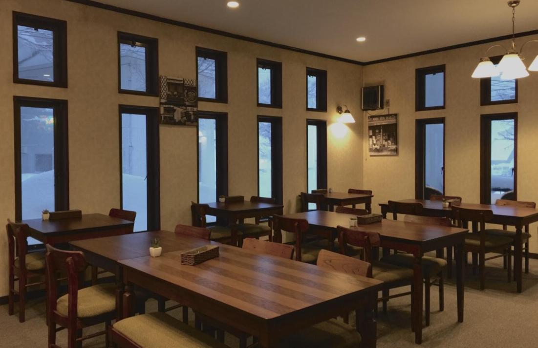 Hakuba Landmark Iwatake Lodge Экстерьер фото